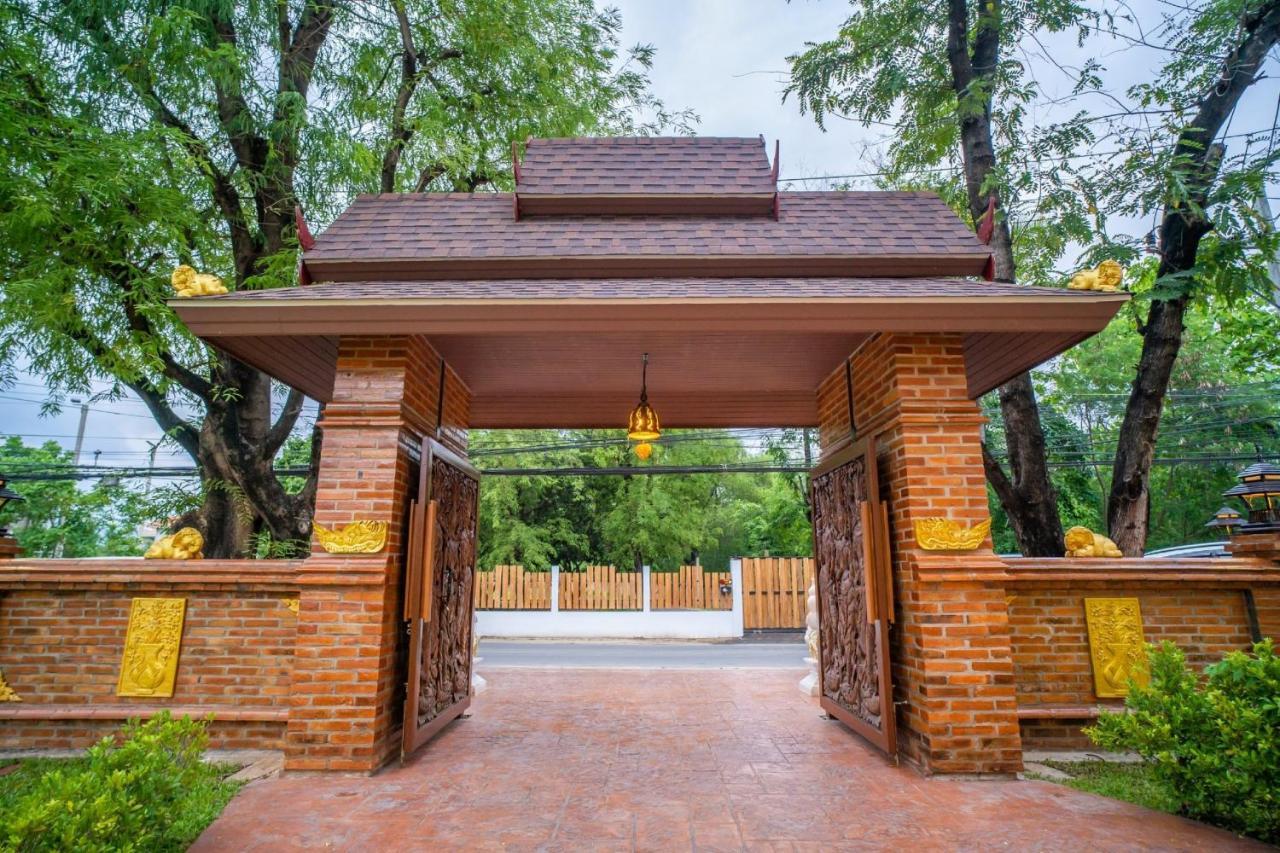 Siri Nakornpink Chiang Mai Hotel Sha Plus Εξωτερικό φωτογραφία